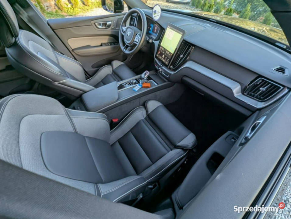 Volvo XC 60 AWD HarmanKardon Plus Dark II 2017 Volvo dolnośląskie Kamienna Góra