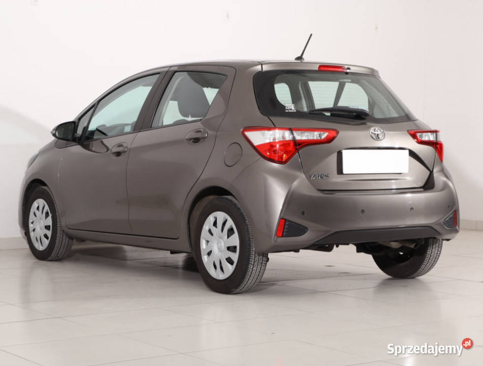 Toyota Yaris 15 Dual VVTi beżowy sprzedam