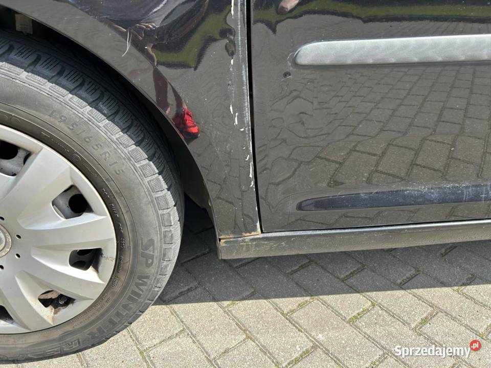 Volkswagen Touran 19 TDI 105 2008 r 272 000 Poznań
