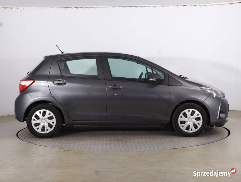 Toyota Yaris 10 VVTi Piaseczno