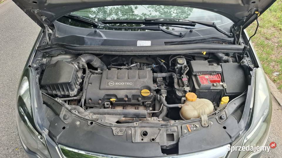 Opel Corsa D 14 Benzyna 84 manualna Rozalin