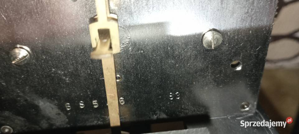 Zegar ścienny Metron z datownikiem 1983 r Żary