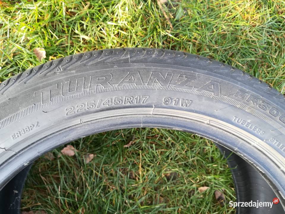 Opona 22545 R17 używana dot 0315 letnia Kręćkowo