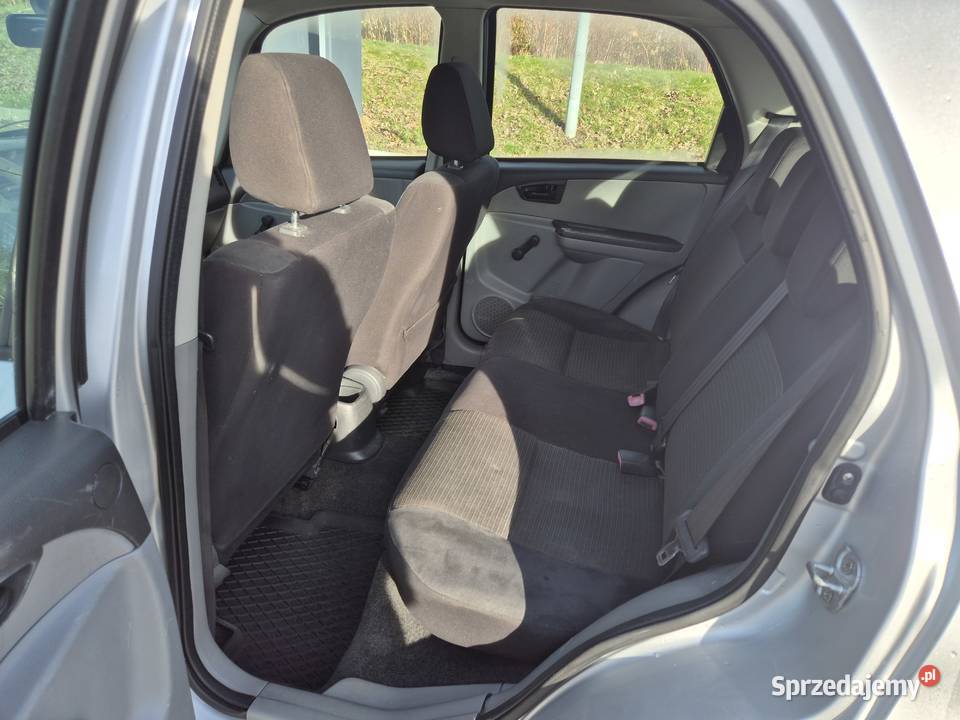 Suzuki SX4 165 15 benzyna 99 Nie zgnity Sprawny manualna śląskie Bujaków