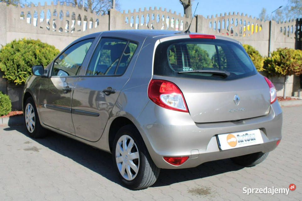 Renault Clio Renault Clio III 12 benzyna 75 2012 Clio Zambrów sprzedam
