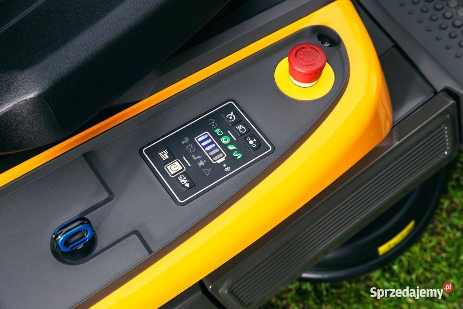 Traktor akumulatorowy Swift 372e 2800 m2 4 łódzkie Kobiele Wielkie