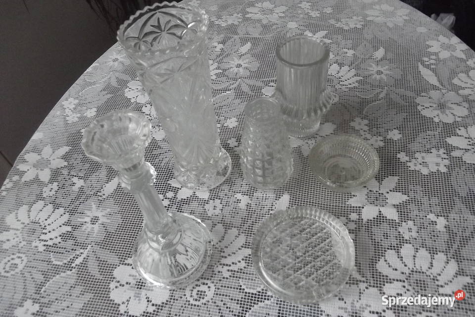 Trzy wazony2 popielniczki świecznik obrus 107138 Piekary Śląskie