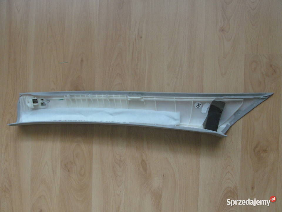 OSŁONA MASKOWNICA SŁUPKA MERCEDES W212 SZARA