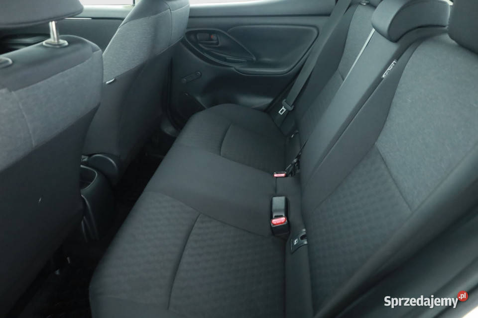 Toyota Yaris 10 VVTi Hatchback Bielany Wrocławskie