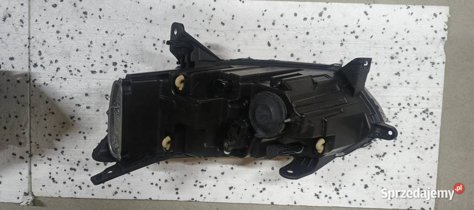 LAMPA DACIA SANDERO III PRAWA osobowe Barcin sprzedam