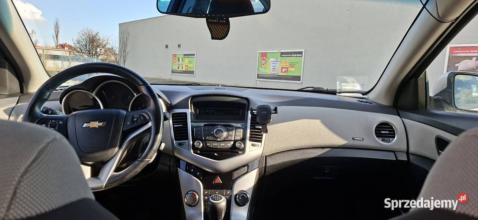 Chevrolet Cruze 16 benzyna światła przeciwmgielne