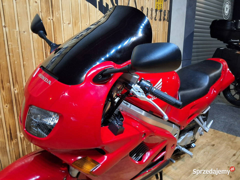 Honda VFR ZADBANY BŁYSZCZY technicznie super wielkopolskie Stare Miasto
