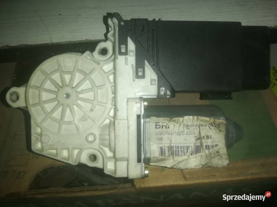 SILNICZEK SZYBY Tył oCTAVIA Golf iv V vi silnik Grajewo