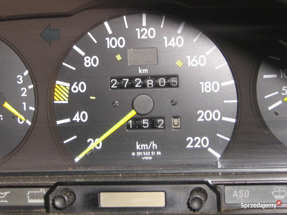 Mercedes 190 23 benzgaz w całościna części pomorskie Nowy Staw