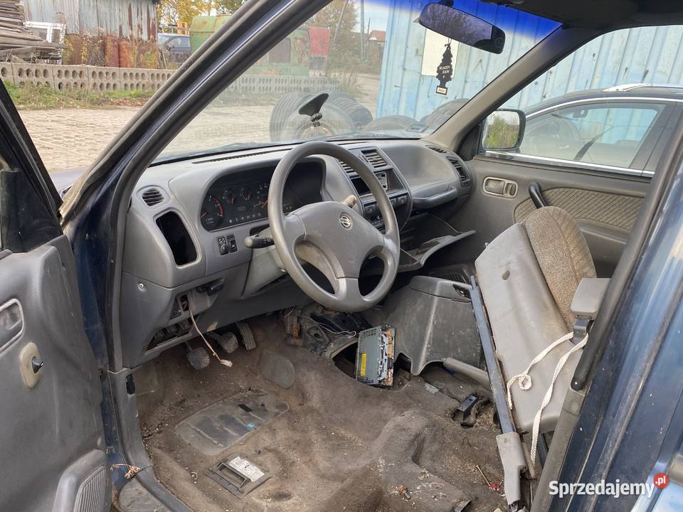 Nissan Terrano 27 zdrowa buda Pozostałe