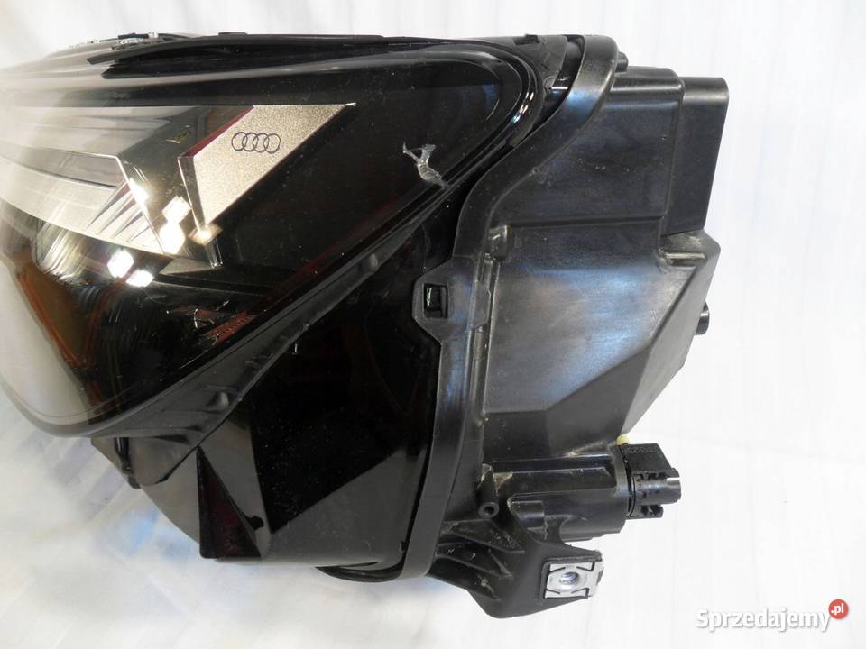 Audi Q4 etron reflektor przedni lewy lampa lewa osobowe sprzedam