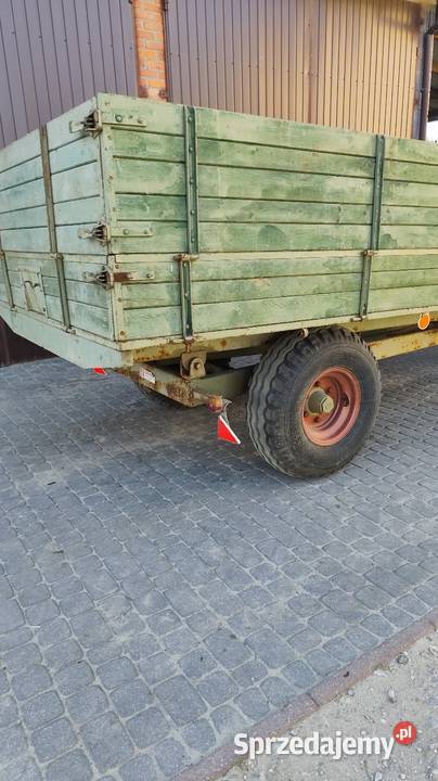 Przyczepa jednoosiowa wywrotka