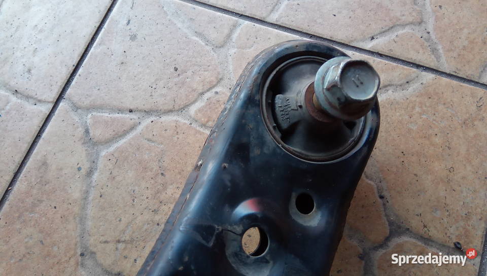 Wahacz toyota auris Bełchatów