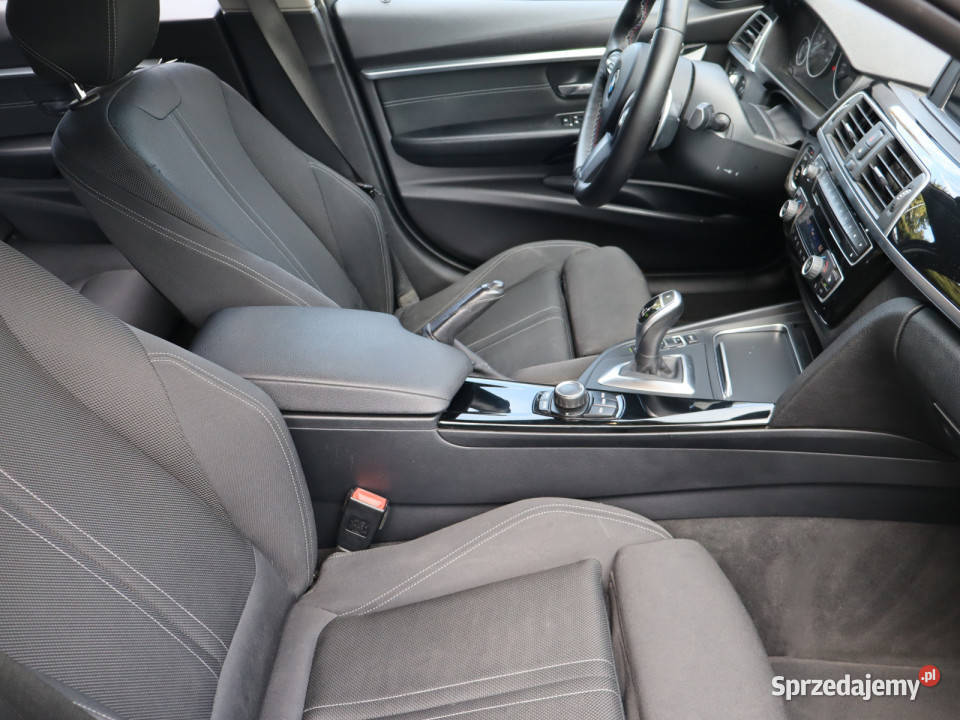BMW 3 320 i xDrive poduszka powietrzna BMW Katowice sprzedam