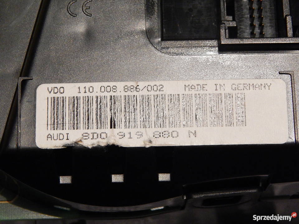 licznik zegary audi a4 b5 benzyna Wyposażenie wnętrza mazowieckie Skaryszew sprzedam