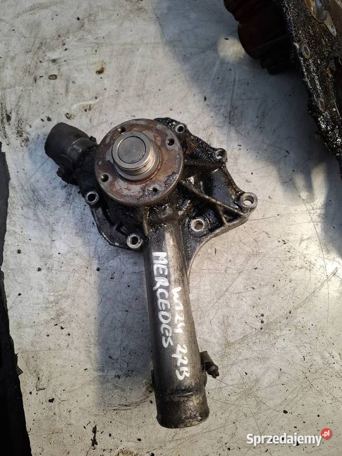 MERCEDES W124 22 B pompa wody