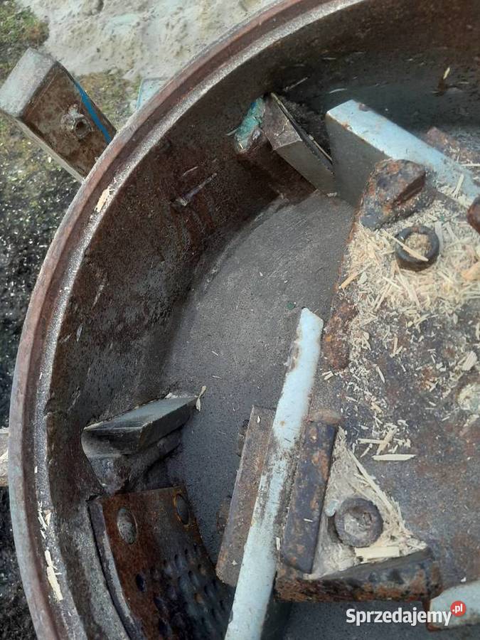 Rębak rozdrabniacz do kabli biomasy Chwałowice