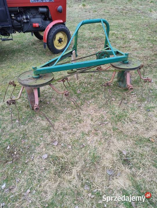 Pająk przetrząsacz do siana