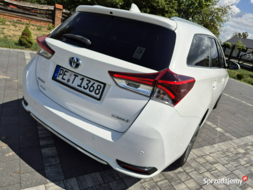 Toyota Auris 18 hybrid climatronic kamera grzane Drelów