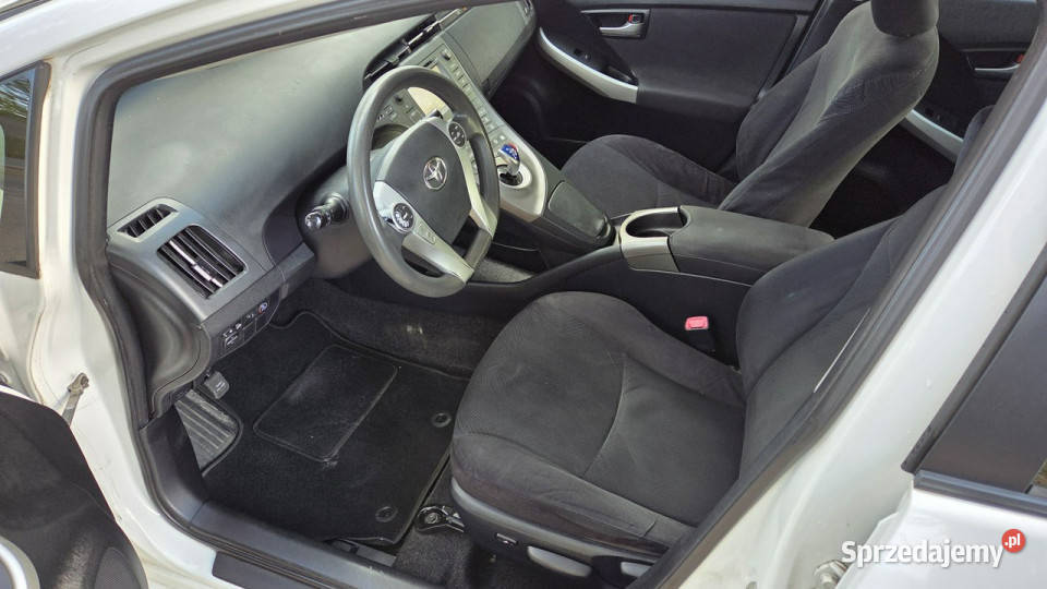 Toyota Prius 18 HSD 136LPG Ledy Kamera Super gniazdo AUX