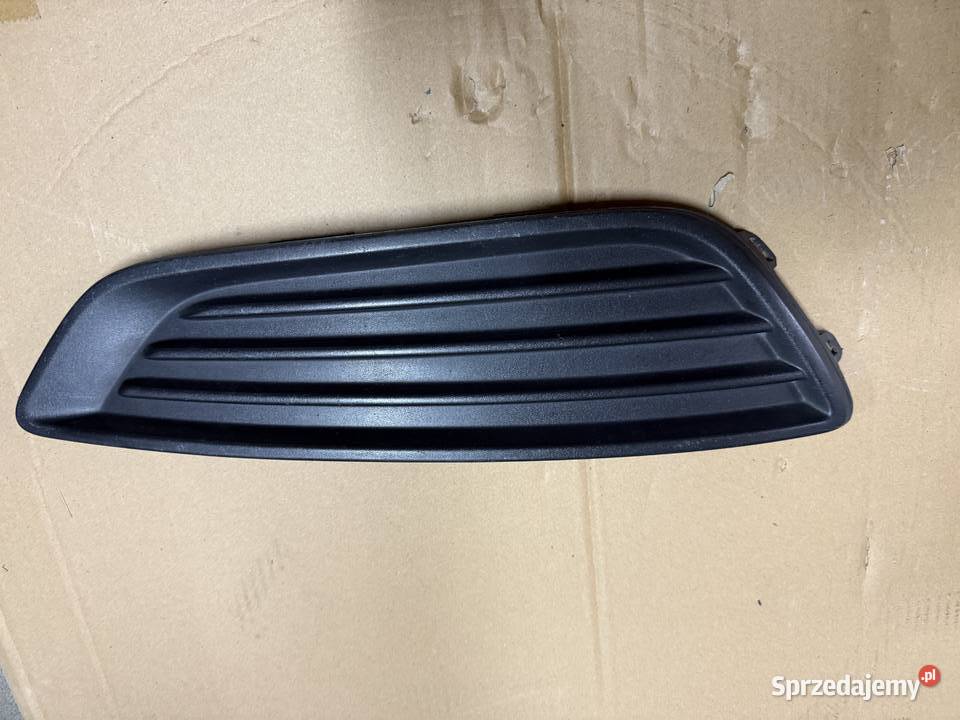Ford Focus MK3 lift kratka zderzaka prawy przód podkarpackie Kolbuszowa Dolna