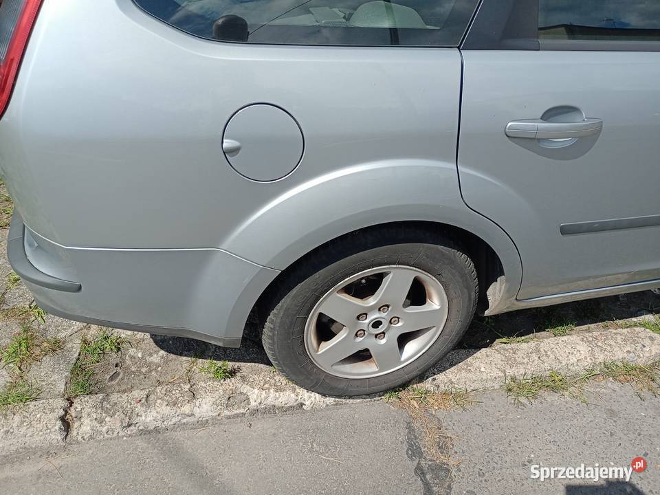 Ford Focus Kombi MK2 16 115 2006r LPG 250 Długie Legionowo