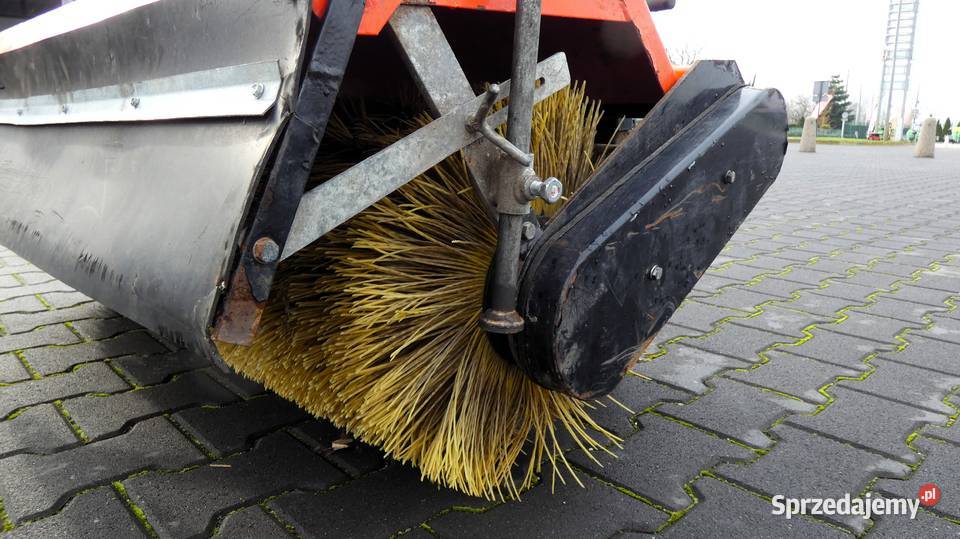 Zamiatarka KUBOTA KOVA LH1210 Baras łódzkie Świnice Warckie