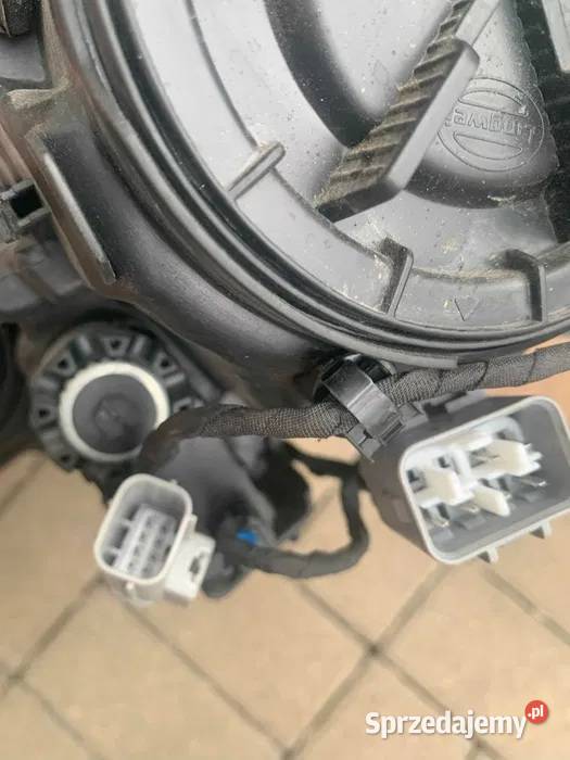 Lampa Prawa Mitsubishi Outlander Pleszew