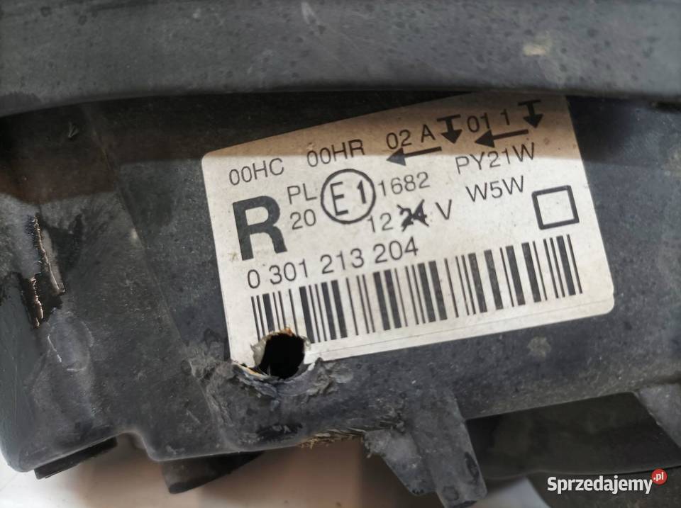 LAMPA PRZÓD PRAWA EU 0301213204 Peugeot 407 I Lampy przednie świętokrzyskie sprzedam