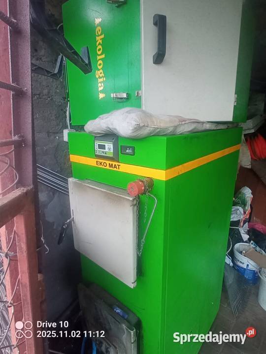 Pięć z podajnikiem