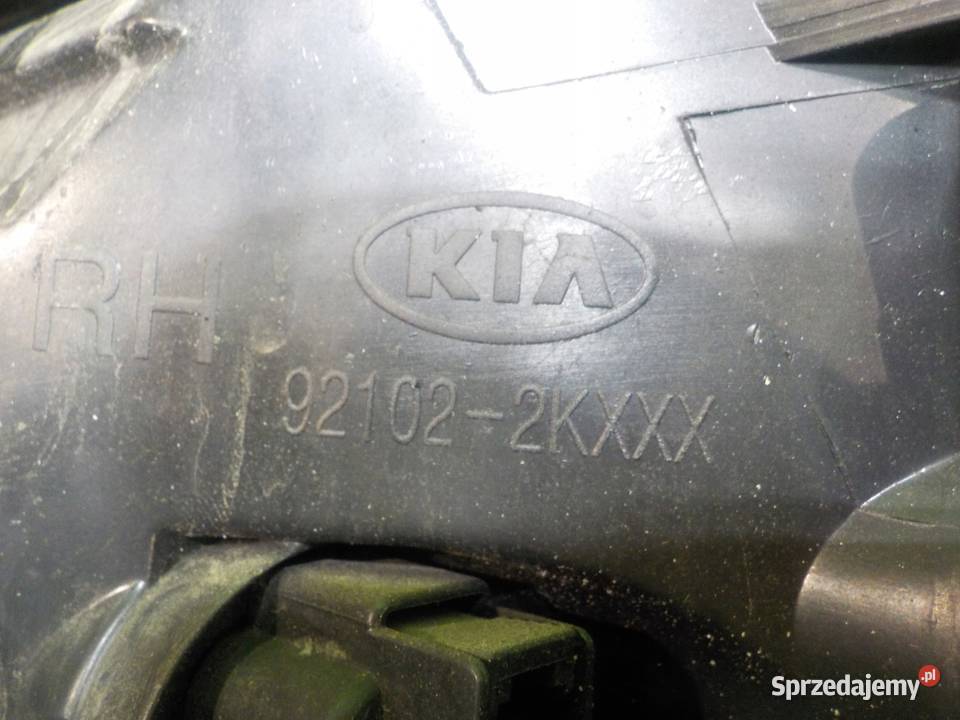 KIA SOUL 16 CRDI 10r 5D lampa prawa przod osobowe Lampy przednie Suków sprzedam