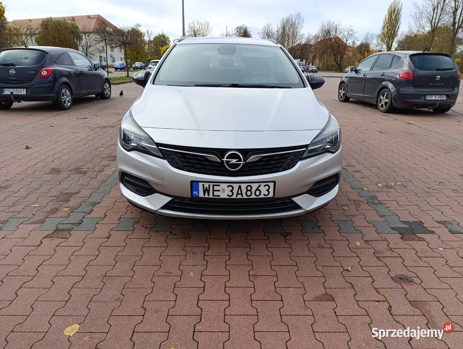 Opel Astra 12 131 2021r Rok produkcji 2021 Piła