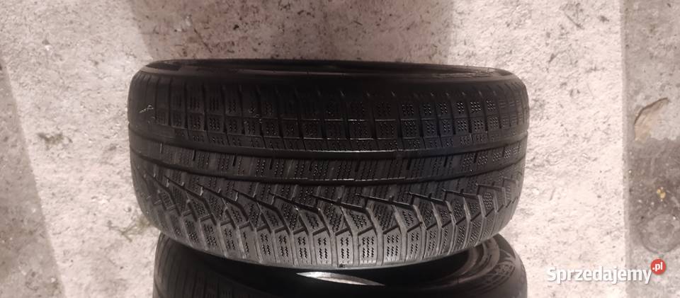 Opony zimowe Hankook Winter iCept Evo2 22550R17 Sanok