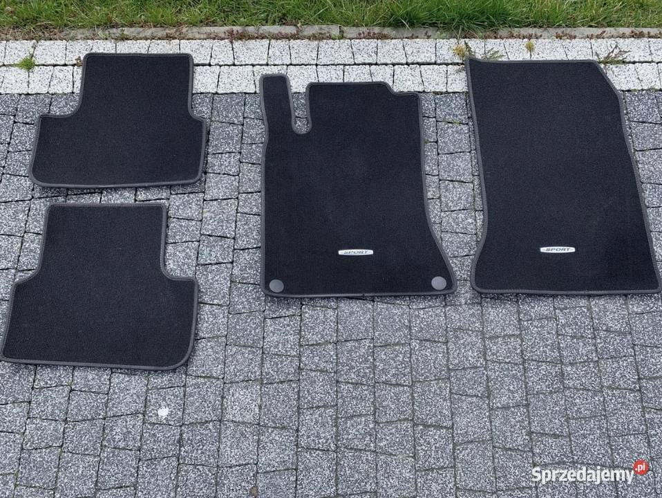 Dywaniki Mercedes Cla sprzedam