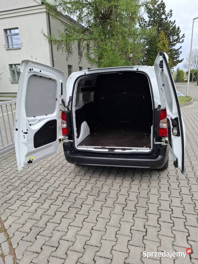 Opel Combo 15 CDTi Opel Polska bezwypadkowy Combo Namysłów