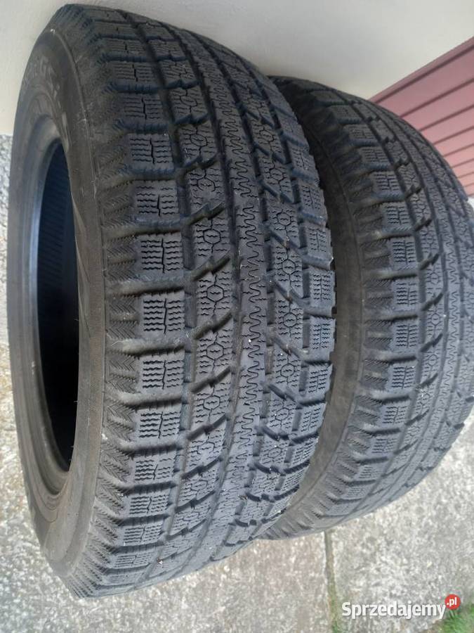 Opony zimowe 2 sztuki TOYO 23565 R17 SUV ŁADNE 2