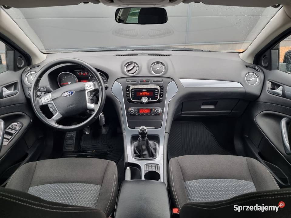 Ford Mondeo MK IV 20 benzyna 145 2010 Świdnica Polska