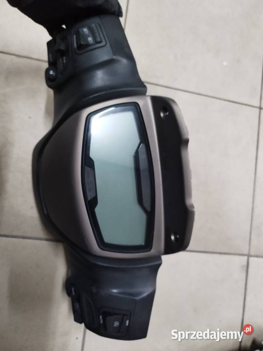 Licznik kokpit owiewka Piaggio medley 125 wielkopolskie Słodków-Kolonia