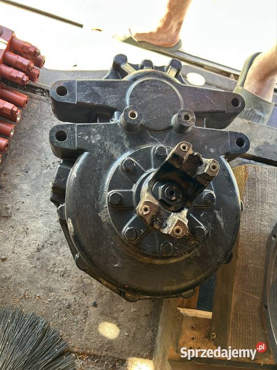 Przekładnia rozdzielnia do wozidła koparki Pozostałe Rolnictwo