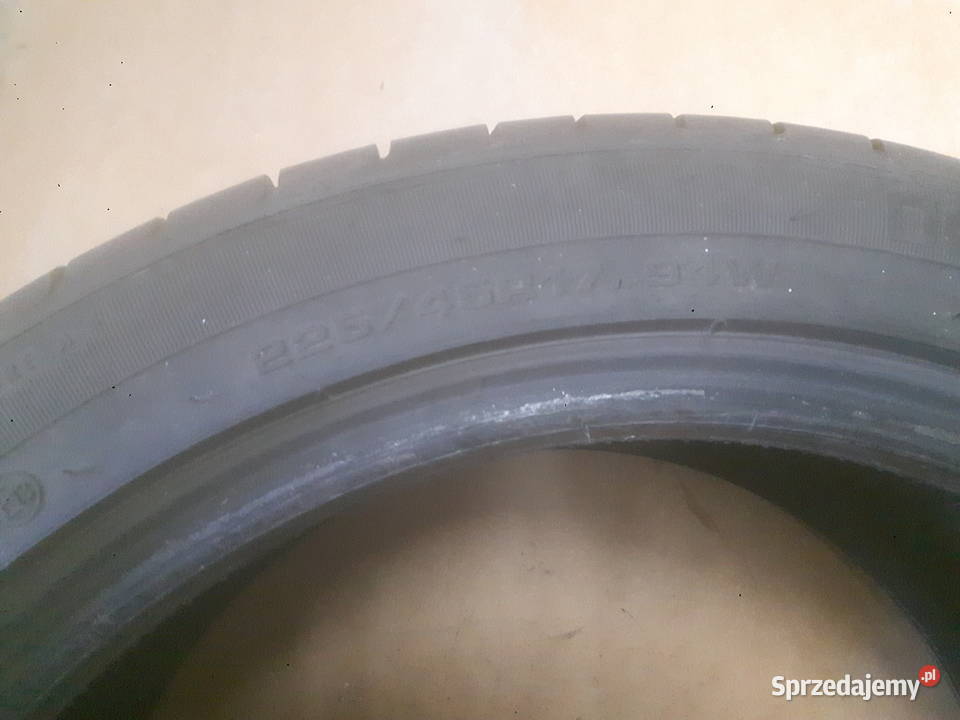 Opona Debica Diplomat UHP 94W osobowe Rogi