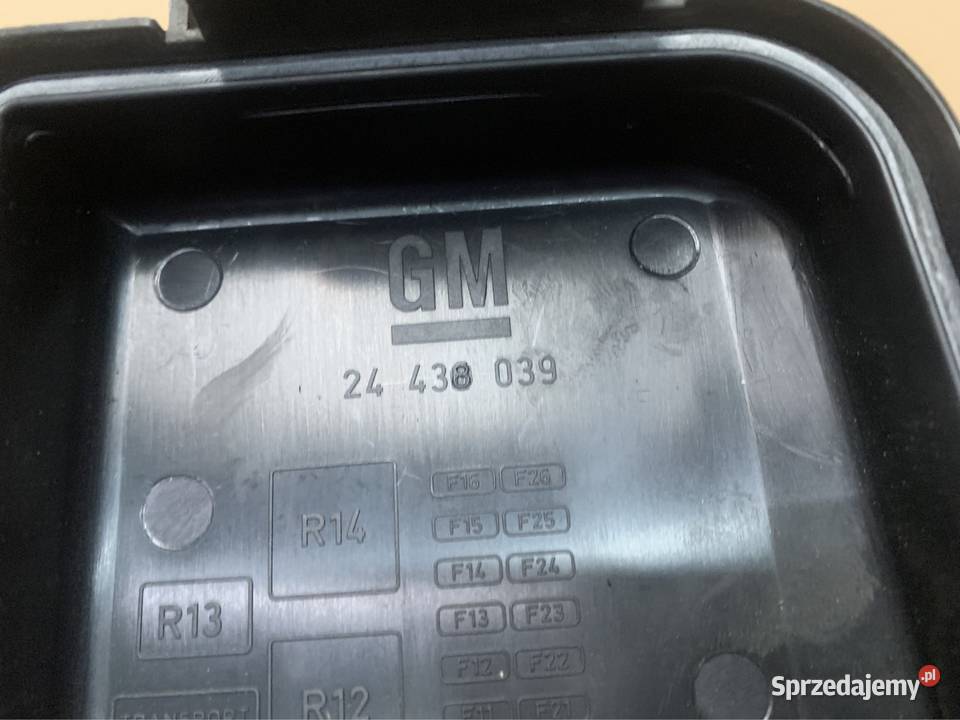 13205802 skrzynka bezpieczników Opel Vectra c Skrzynki bezpieczników Szczecin