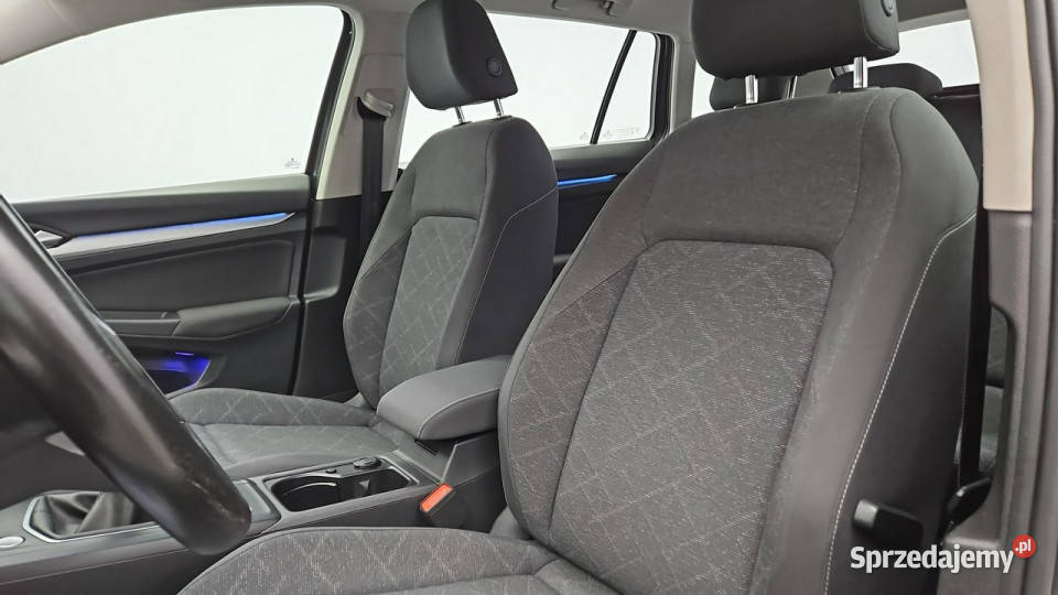 Volkswagen Golf Golf VIII 20 TDI Life Z światła do jazdy dziennej Warszawa