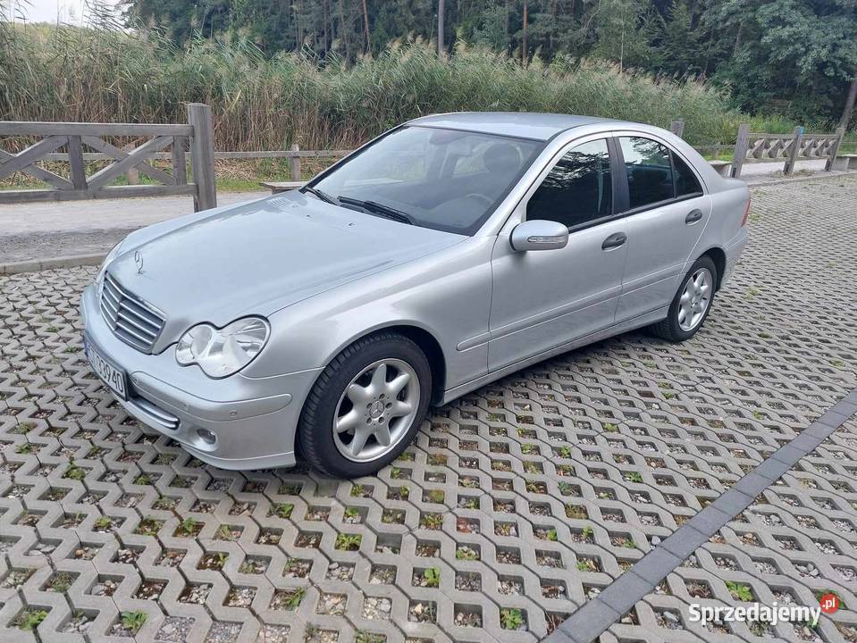 Mercedes C180 w 203 niski przebieg zadbany Zwierzyniec