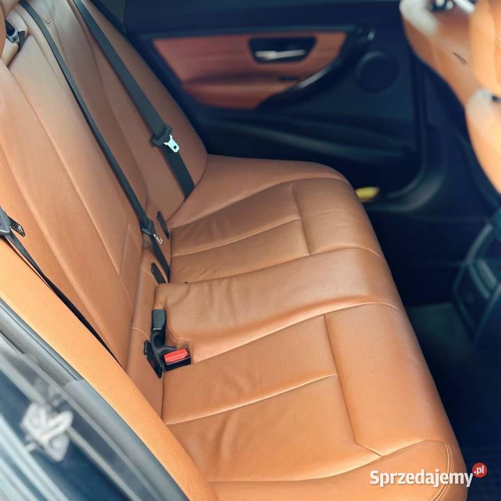 BMW Seria 3 320i Touring Luxury Line