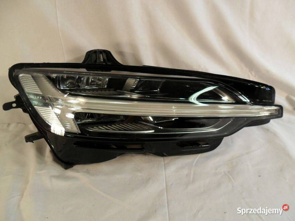 Reflektor Przód strona prawa Volvo V60 B01720206 osobowe